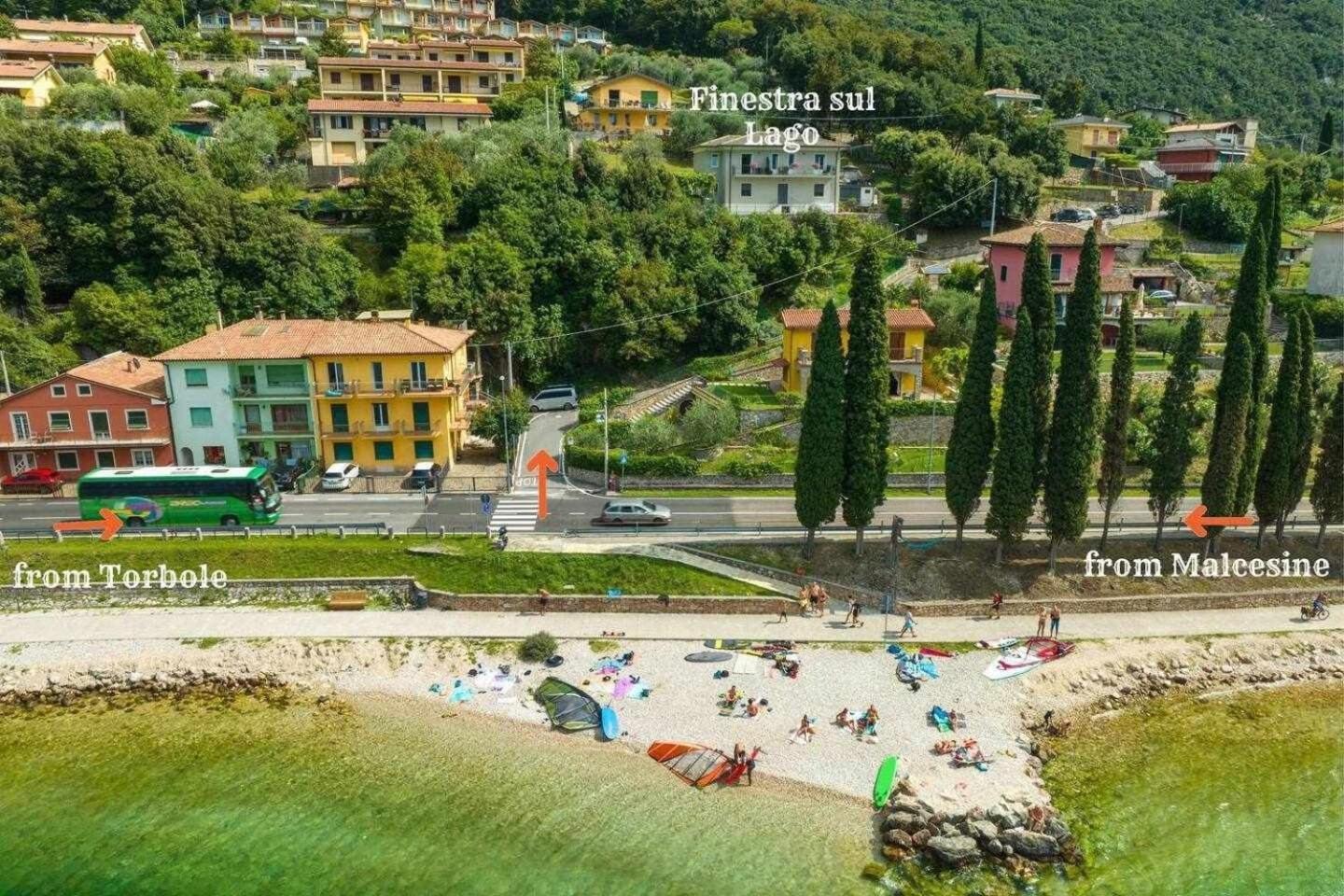 Finestra Sul Lago Malcesine Apt Riva Ngoại thất bức ảnh