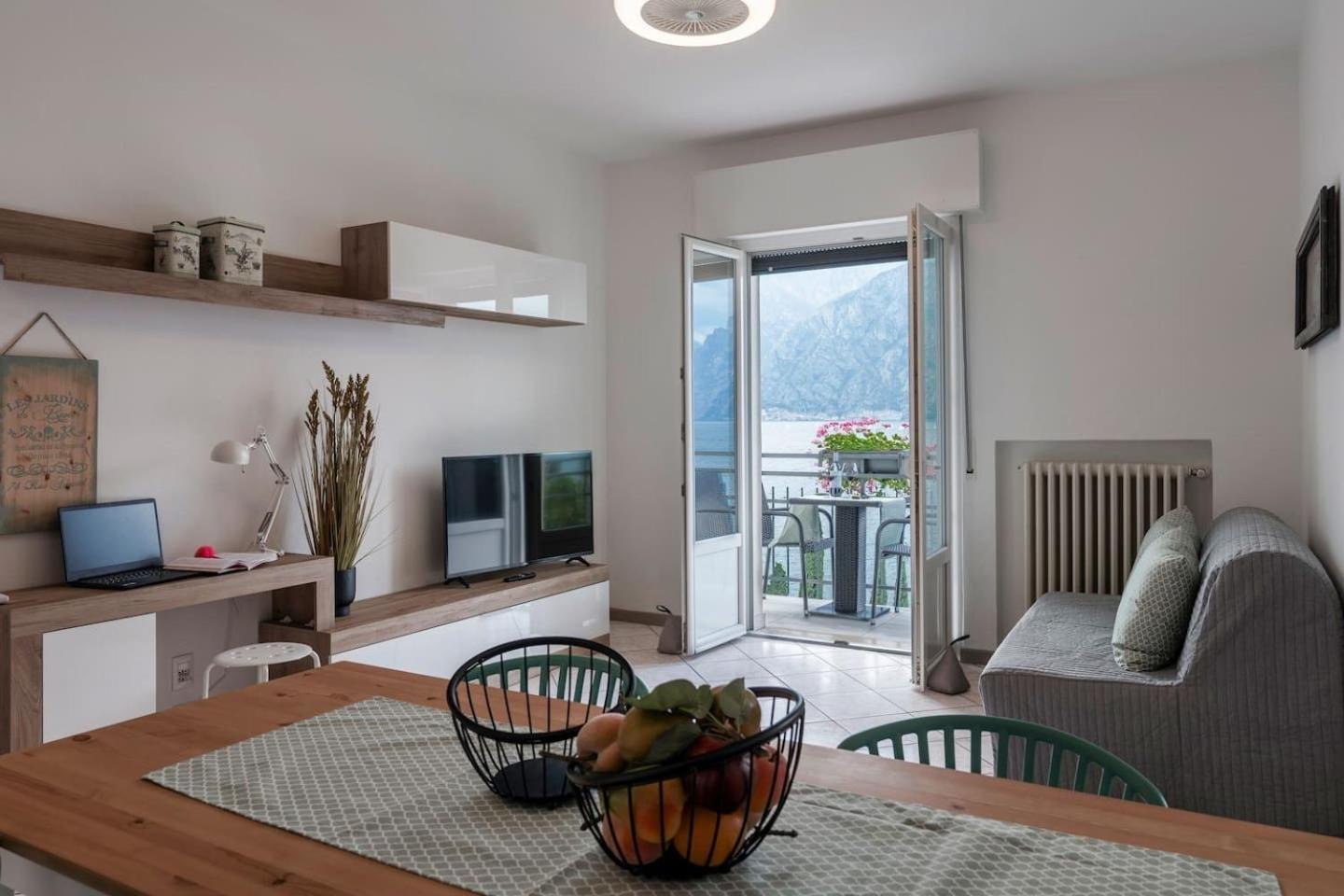 Finestra Sul Lago Malcesine Apt Riva Ngoại thất bức ảnh